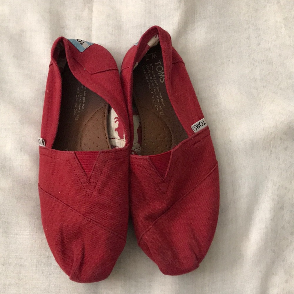 Red TOMS